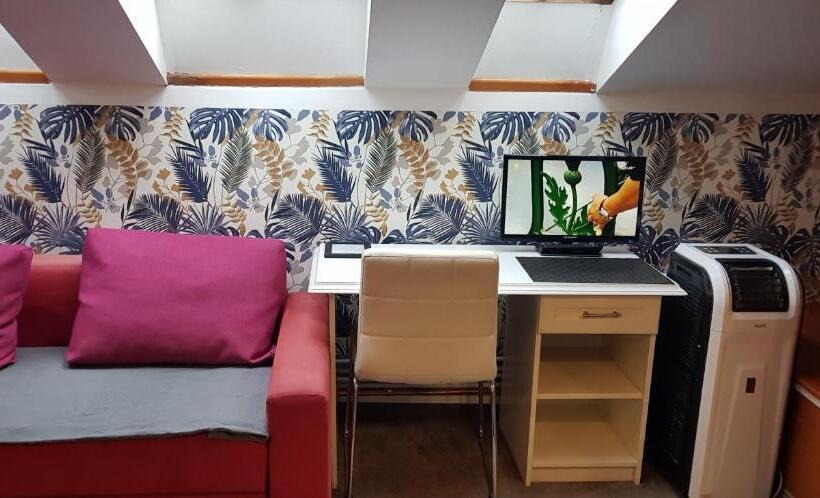 Quarto Comfort, Residence B&b La Fontaine Apart