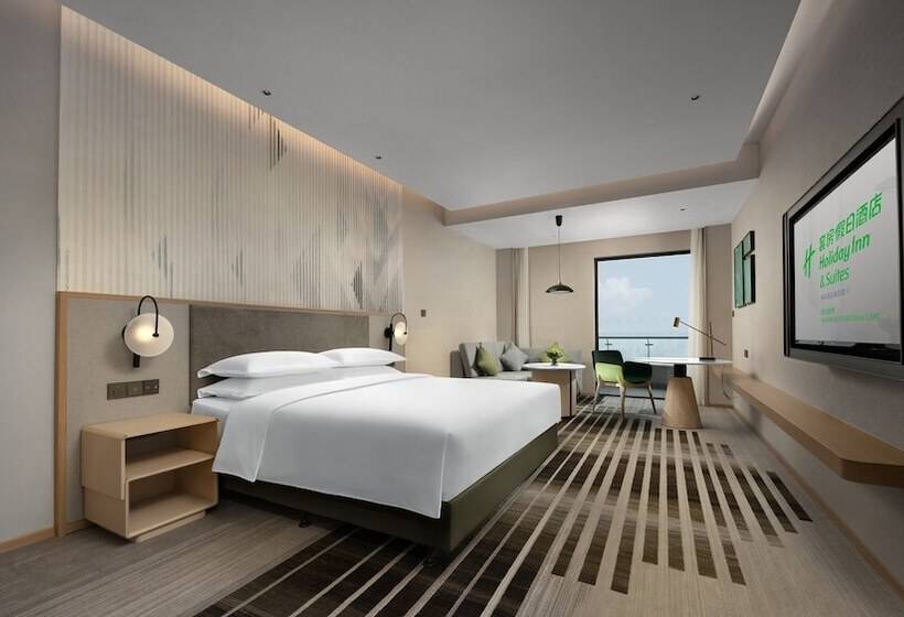 Номер Премиум, Holiday Inn Hotel And Suites Wuhan New City By Ihg
