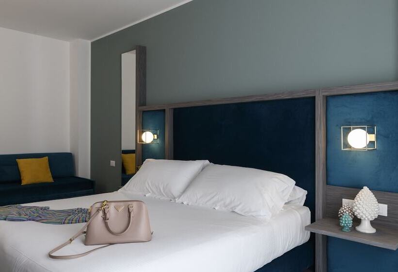 Трехместный Номер Deluxe Вид на Море, Resort La Battigia Beach & Spa