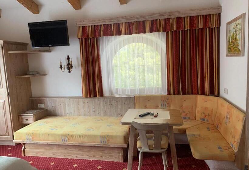 Номер Стандарт с Балконом, Appartements Gästehaus Schrott