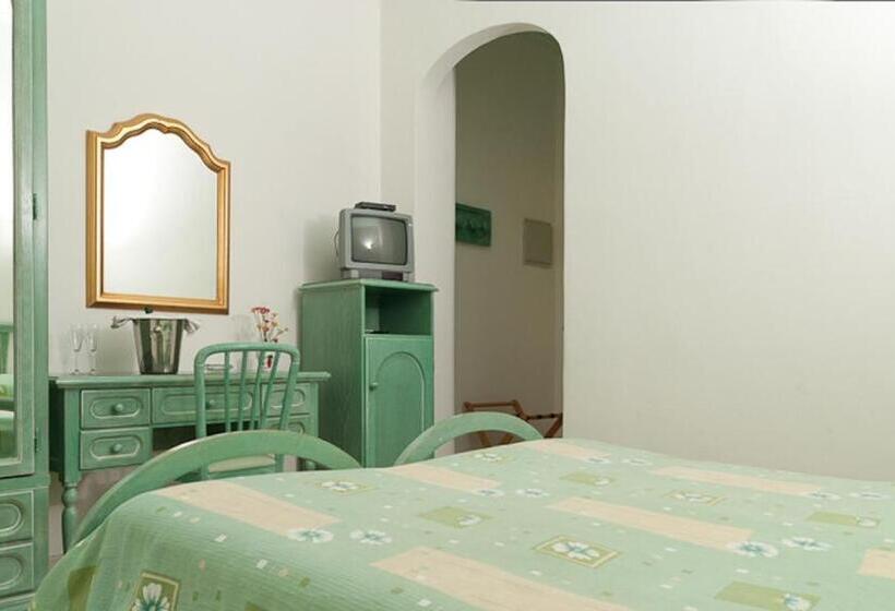 标准三人间, Del Postiglione