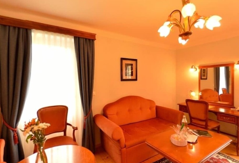 Люкс, See Villa