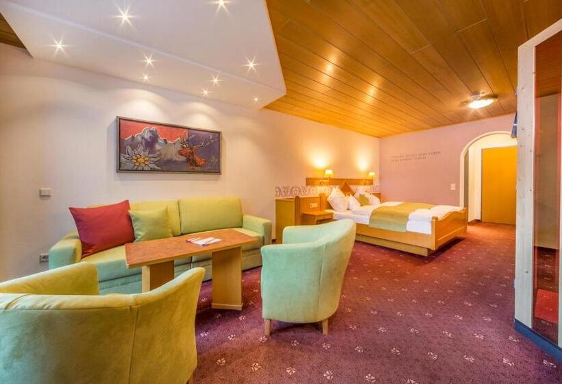 Номер Стандарт с Балконом, Landhotel Alpenhof Filzmoos