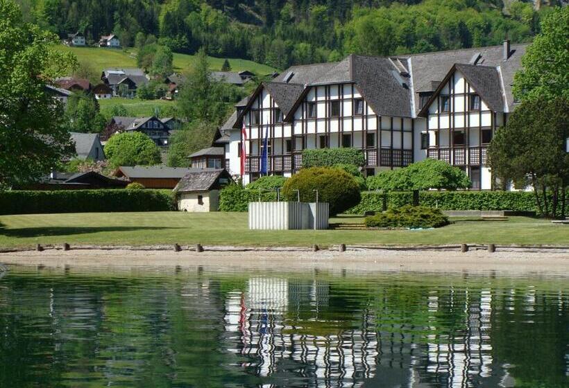 4인용 스탠다드 룸, Jugendgästehaus St. Gilgen