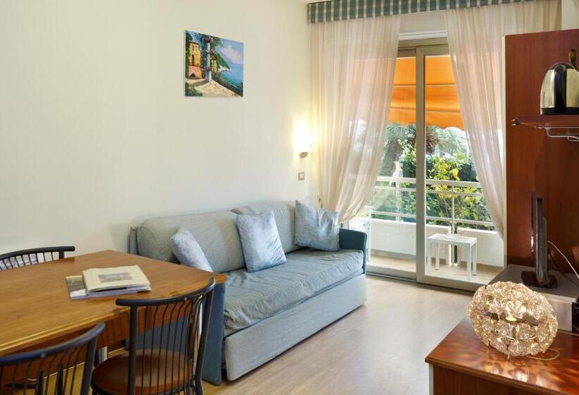استودیوی استاندارد, Residence Dei Due Porti