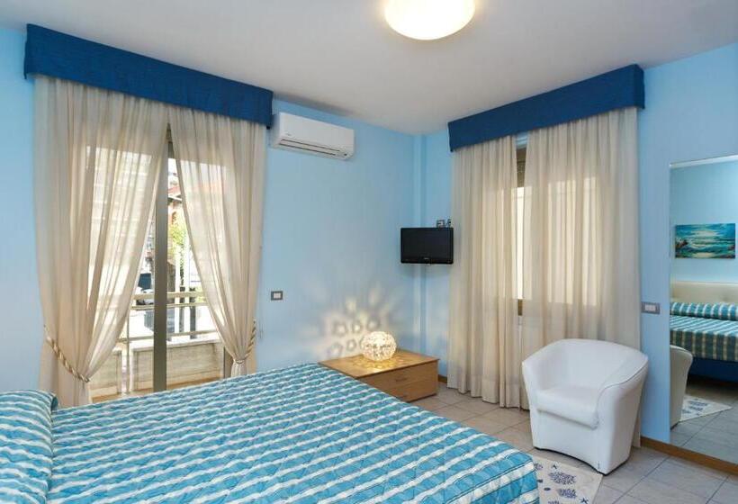 آپارتمان 1 خوابه با بالکن و چشم‌انداز دریا, Residence Dei Due Porti