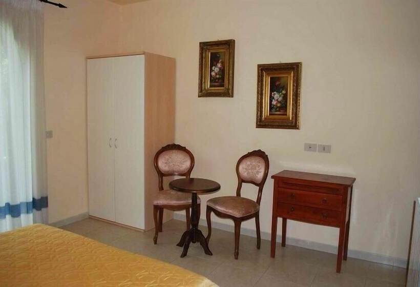 Quarto Estandar, Villa Archegeta