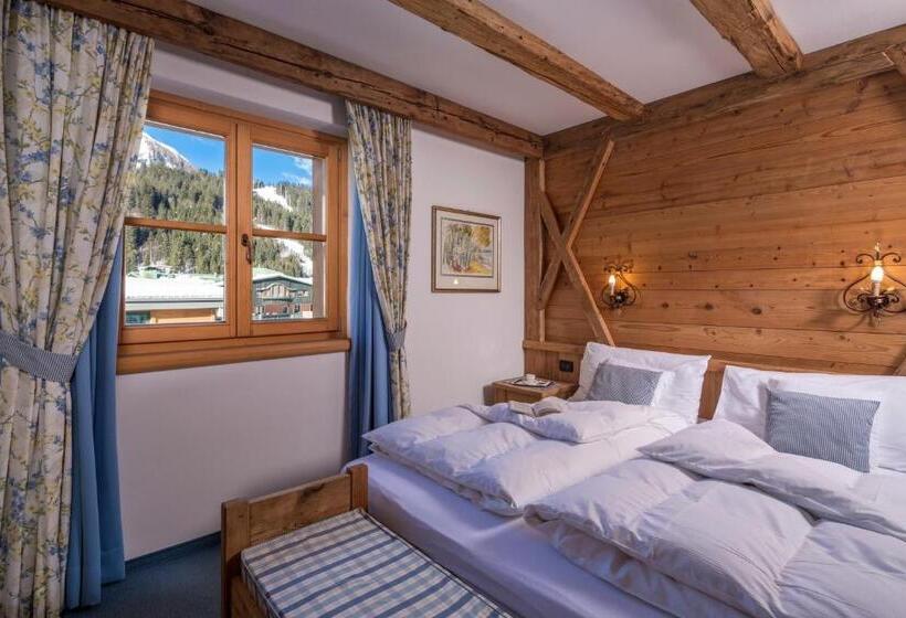 سوئیت جونیور با چشمانداز کوهستان, Chalet Del Sogno