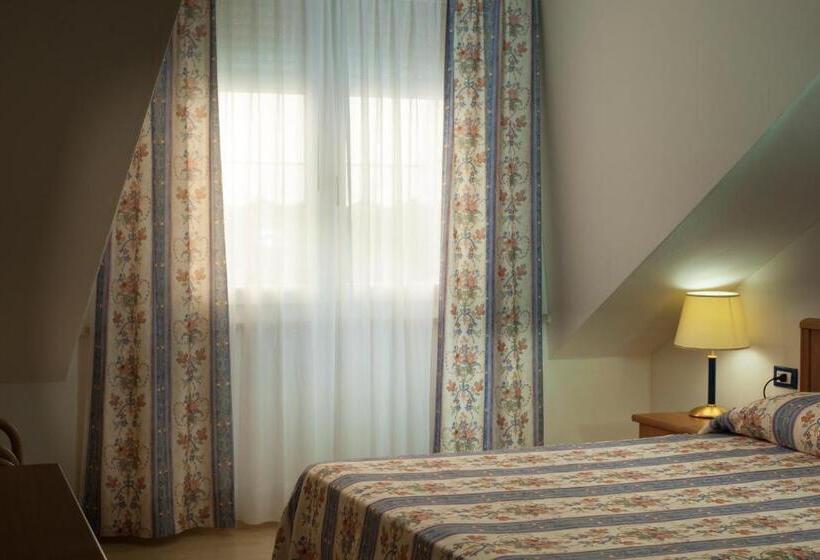 Quarto Estandar, Caracas