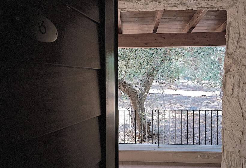 Четырехместный Номер Стандарт, Masseria Le Pajare