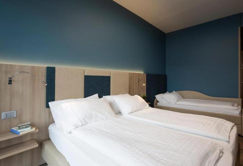 Quarto Triplo Superior, Veronesi