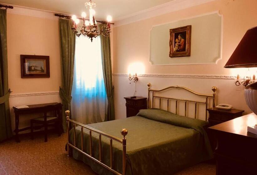 Номер Стандарт Трехместный, Villa San Donino