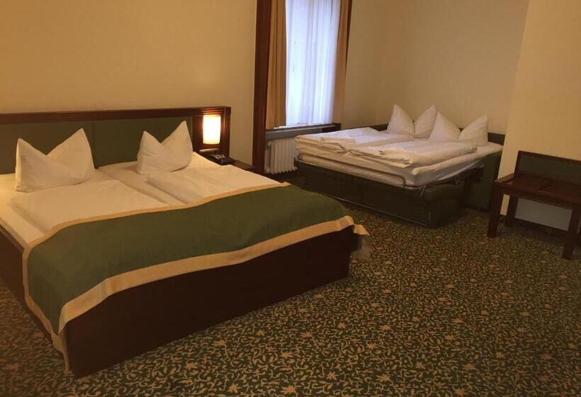 Семейный Номер, Parkhotel Zirndorf