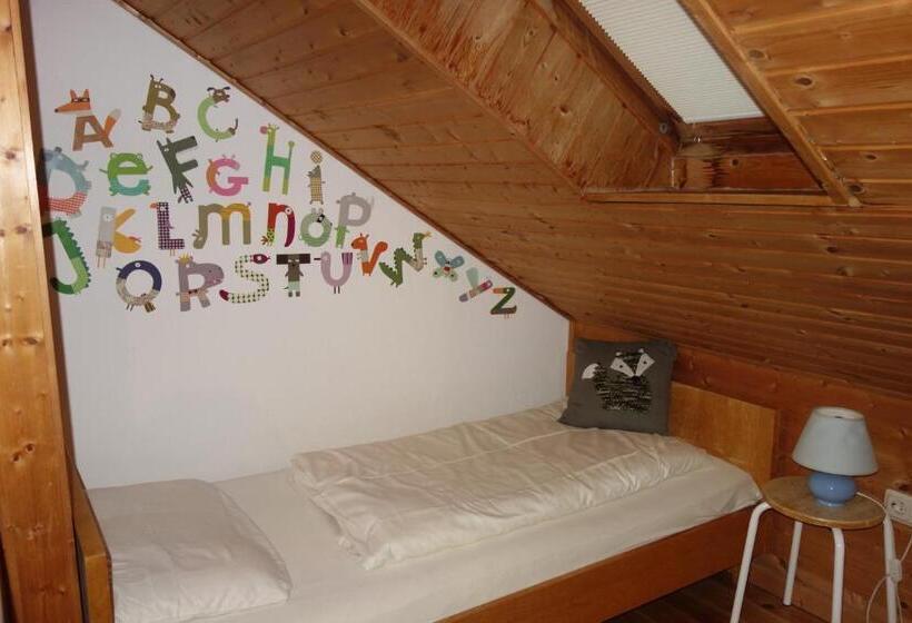 Семейный Номер, Schumacher's Landhaus