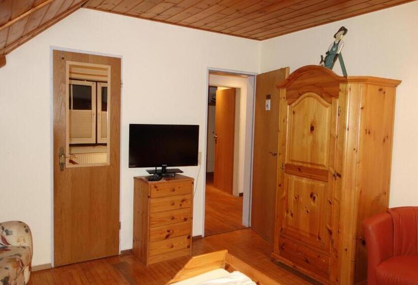 Номер Economy, Schumacher's Landhaus