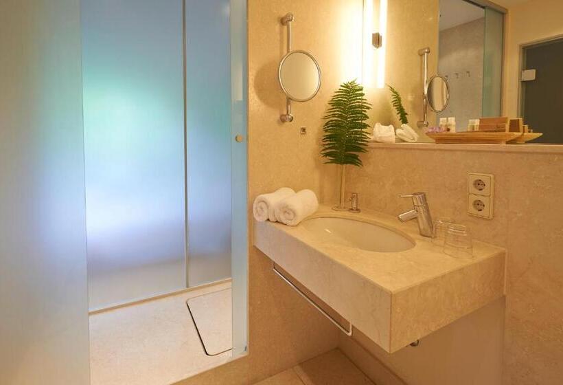 Полулюкс, Bio Thermalhotel Falkenhof