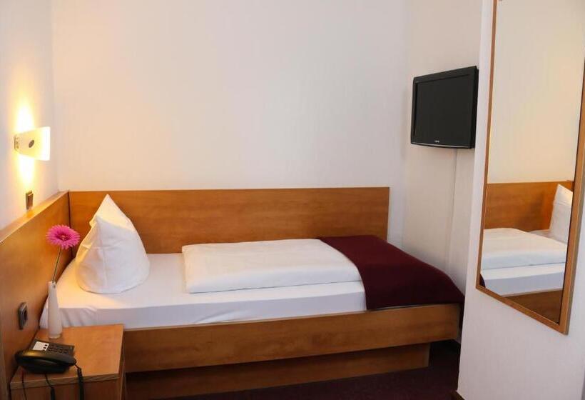 Номер Стандарт Индивидуальный, City Hotel Journal