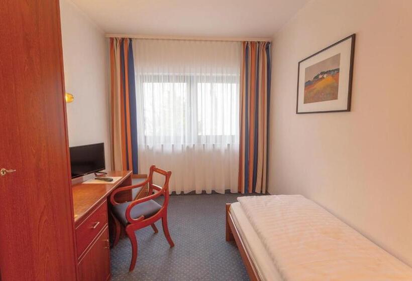 اتاق استاندارد یک نفره, Gut Hotel Tannenhof