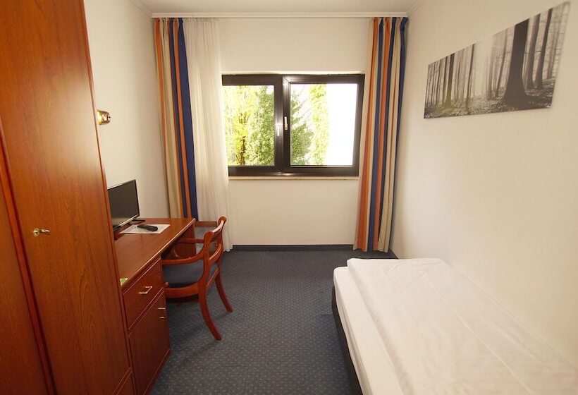 اتاق استاندارد یک نفره, Gut Hotel Tannenhof