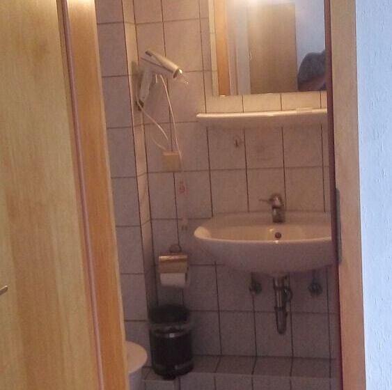 スタンダードシングルルーム, Haus Waldfrieden
