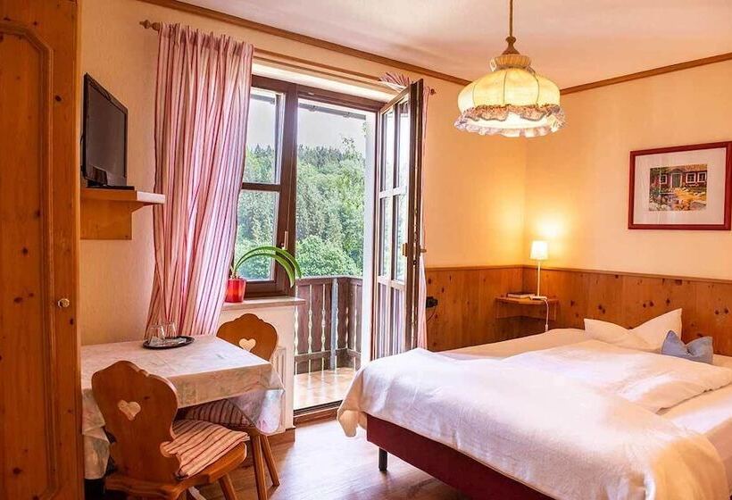 Номер Стандарт, Landgasthof Waldeck