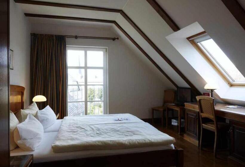 标准间, Snorrenburg Gmbh