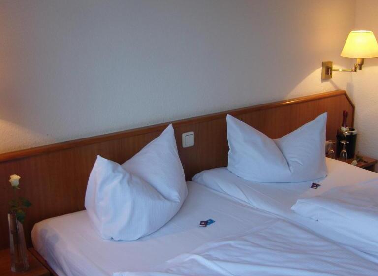 Номер Стандарт, Naturparkhotel Haus Hubertus