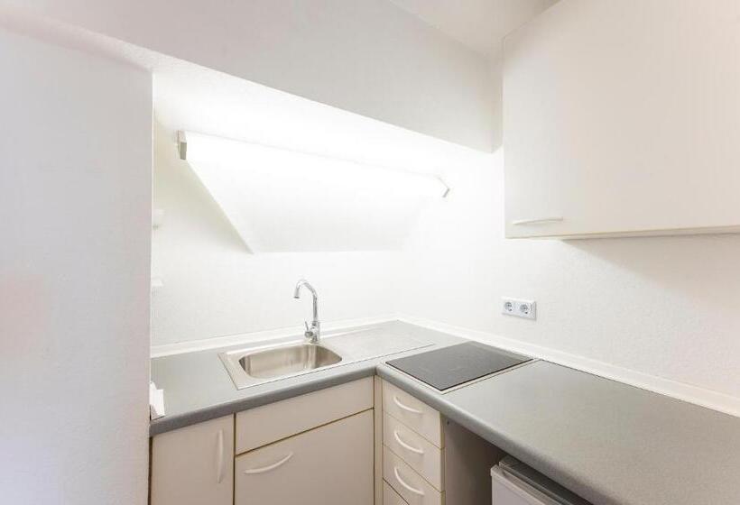 Апартаменты 1 Спальня, Astoria Am Urachplatz