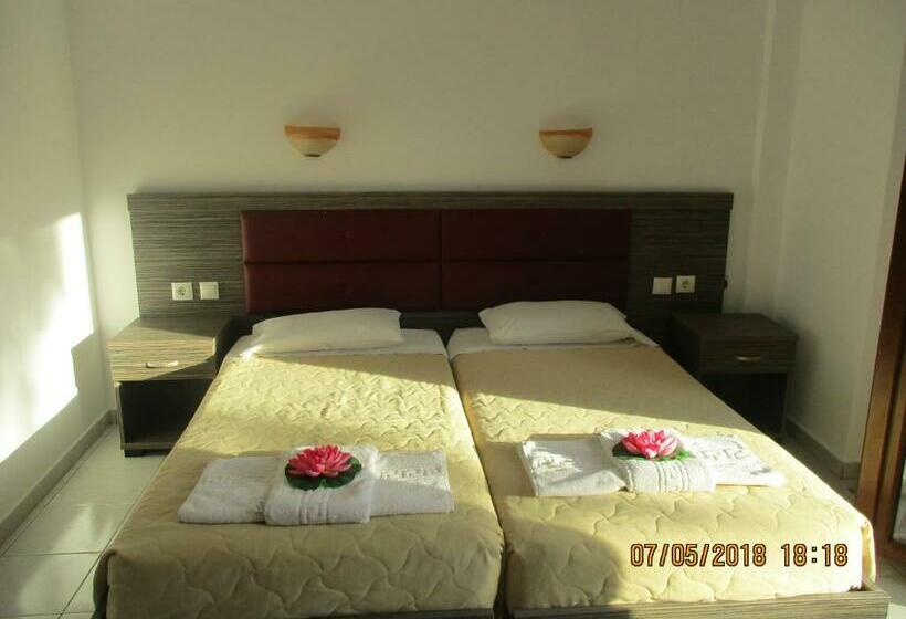 اتاق لوکس با بالکن, Gouvia House Luxury Apartments