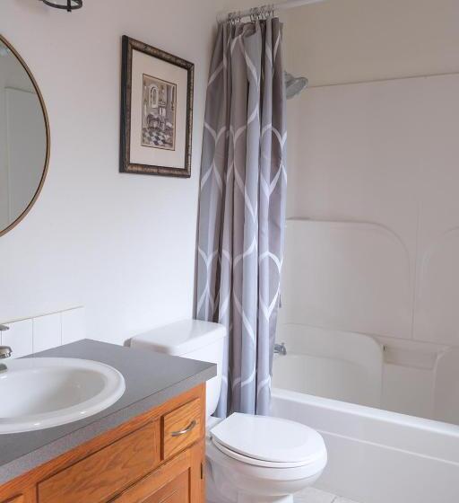 Апартаменты 2 Спальни, The Landmark Inn On Orcas Island