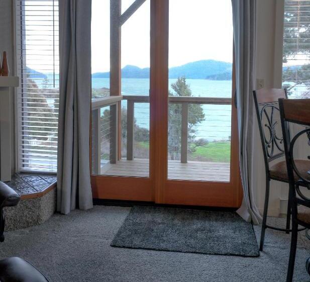 Апартаменты 1 Спальня Вид на Море, The Landmark Inn On Orcas Island