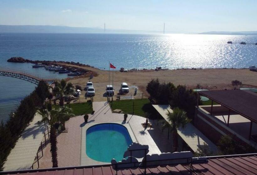 Номер Стандарт Вид на Море, Tuna Otel
