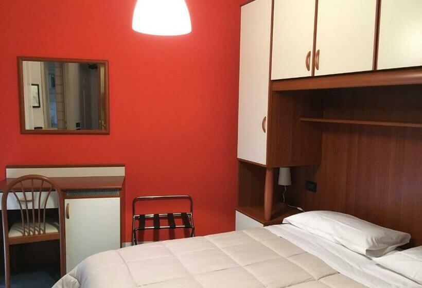 Номер Стандарт, Cortina