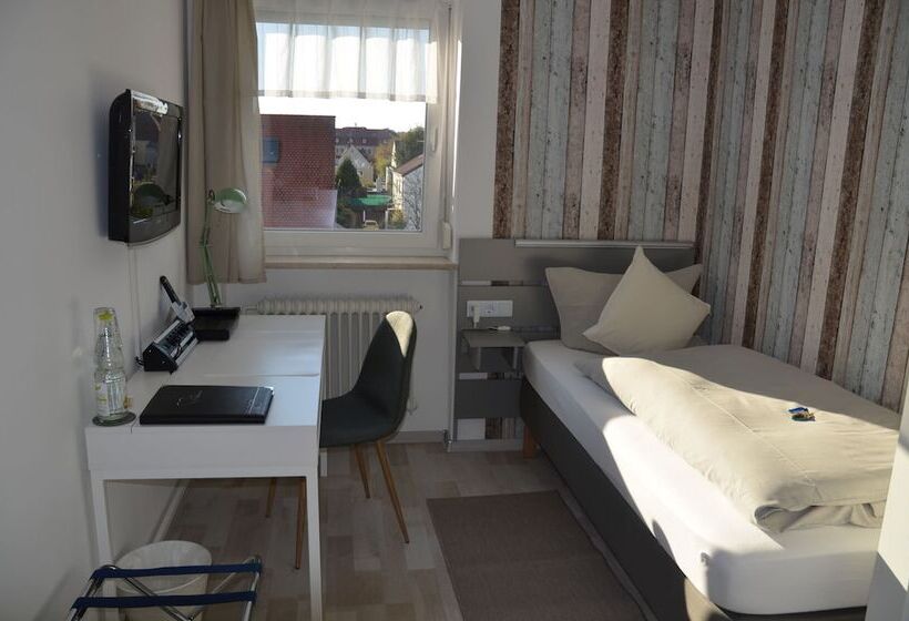 اتاق اکونومی یک تخته, City Hotel Franziska