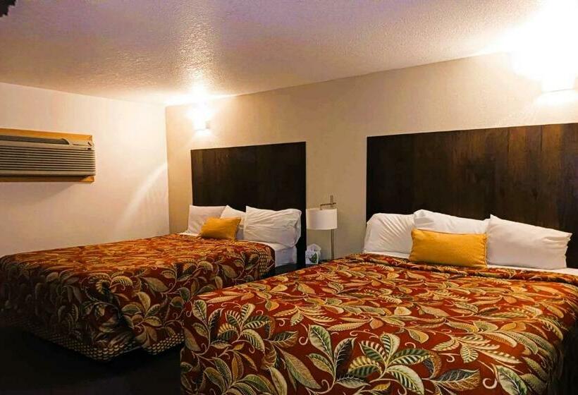 Номер Стандартный Кровать Куин, Hometown Inn Lakin