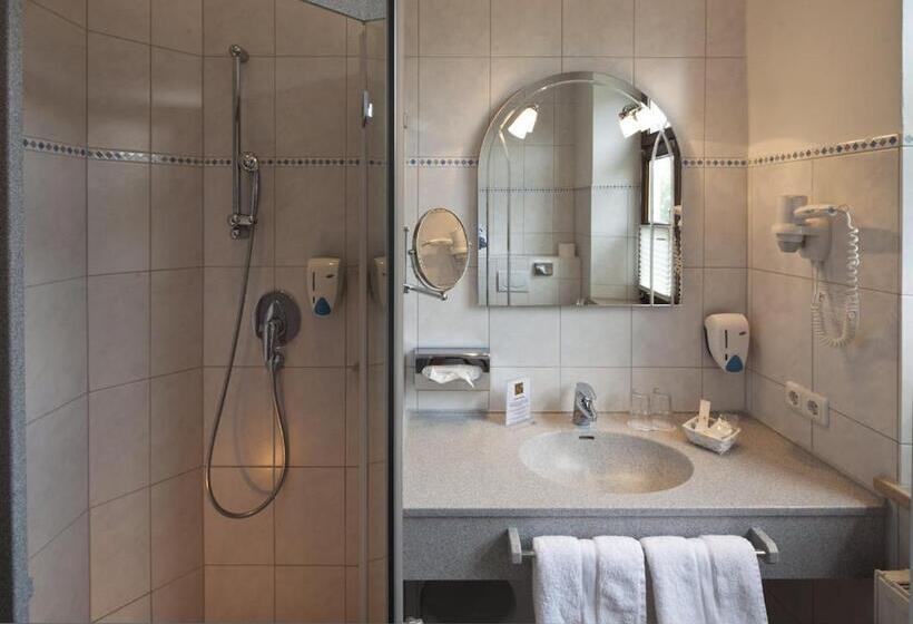 Quarto Estandar Individual, Angerbräu