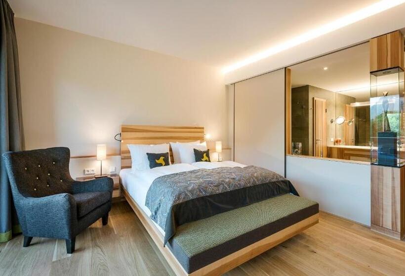 Полулюкс с Балконом, Klosterhof – Alpine Hideaway & Spa