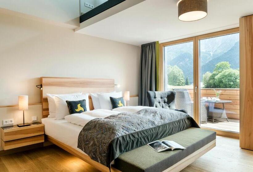 Люкс с гидромассажем, Klosterhof – Alpine Hideaway & Spa