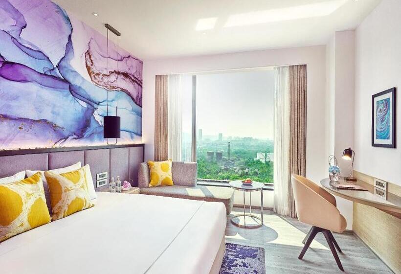 Номер Deluxe Кровать Кинг, Vivanta Navi Mumbai Turbhe