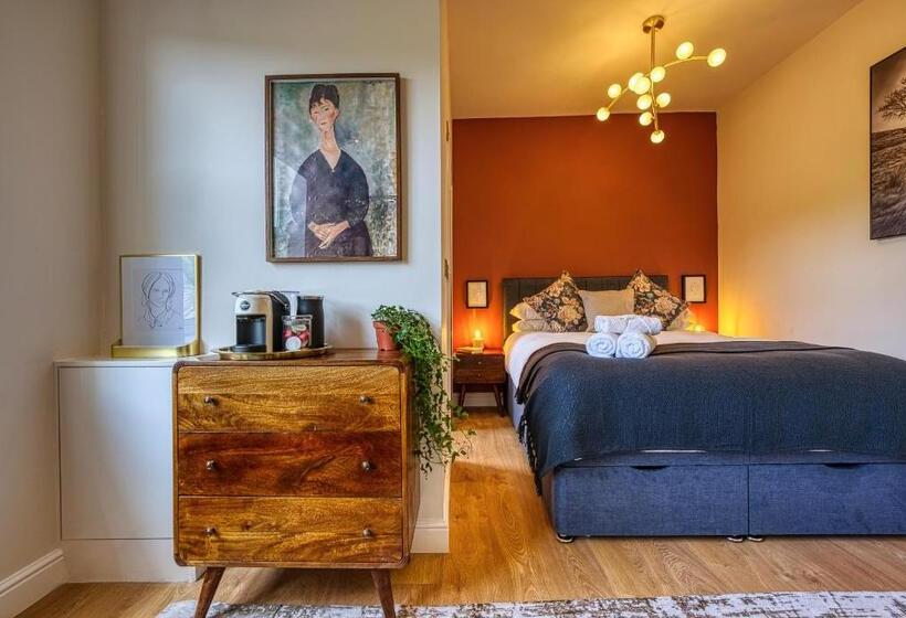 Студия Deluxe, Haworth Heights   An Amazing Aparthotel!