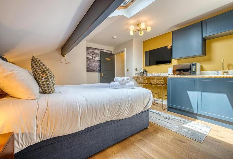 Студия Deluxe, Haworth Heights   An Amazing Aparthotel!