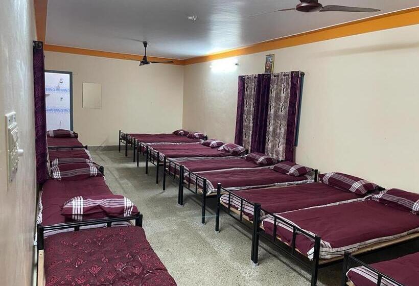 家庭间, Kings Mysuru Hotels   Sgh