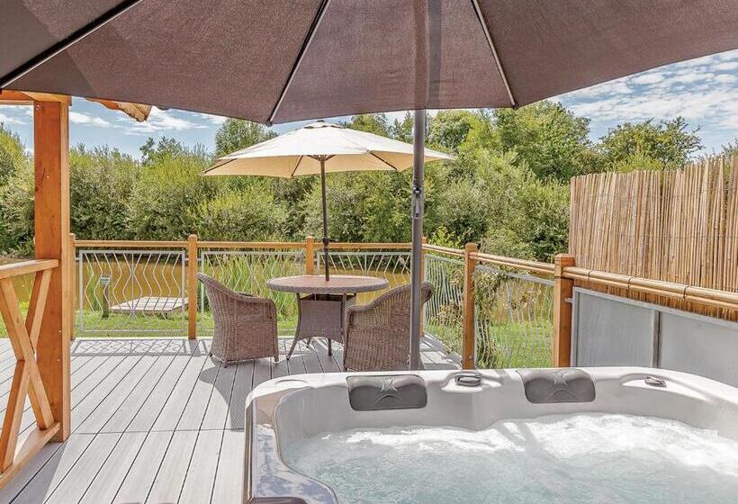Дом 1 Спальня, Gadlas Park Holiday Cabins