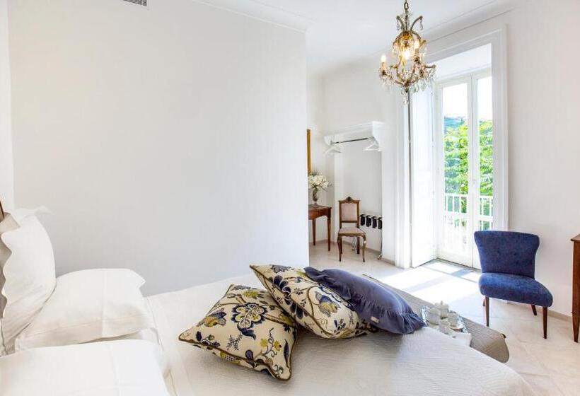 豪华房间, Palazzo Cacace Relais