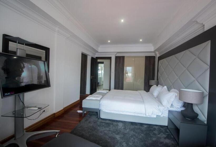 1 Bedroom Penthouse Apartment, Wdc Aparthotel   Buea