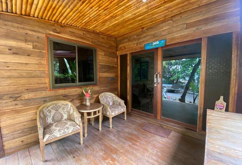 Triple Room Sea View, Coconut Lanta Resort @klong Dow Beach