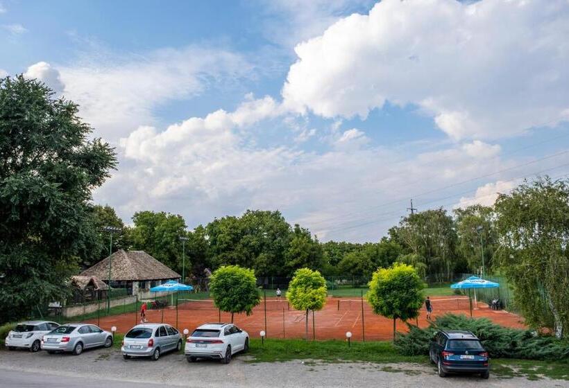 سوییت, Petlov Salaš Rooms