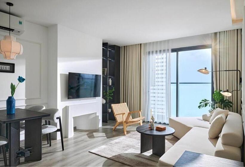 اتاق لوکس با چشم‌انداز دریا, Marina Suites Apartment