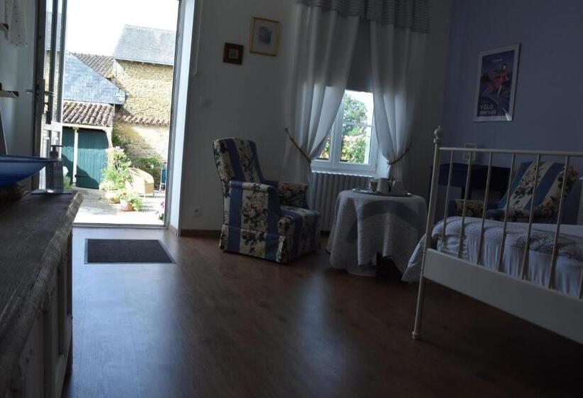 Номер Стандарт, La Little School Chambres D Hôtes à Arçay