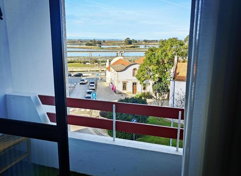 اتاق استاندارد با سرویس بهداشتی مشترک, Aveiro House